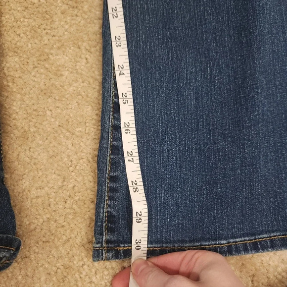 Signature Levi Strauss Women Dark Wash Jeans Modern Boot Cut 33" Waist Blue #C60 - Picture 2 of 5